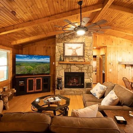 Cozy 'Grey Fox' Cabin Between Boone & Blowing Rock Exterior photo